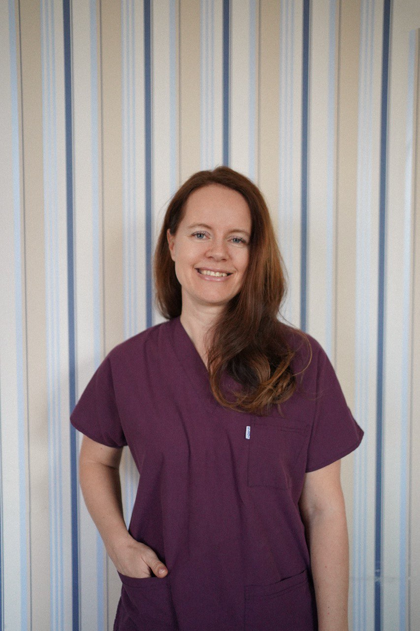 Олга Дукат — акушерка